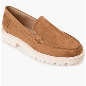 Ericka Lug Sole Platform Loafer - Women’s size 8 - Journee Collection